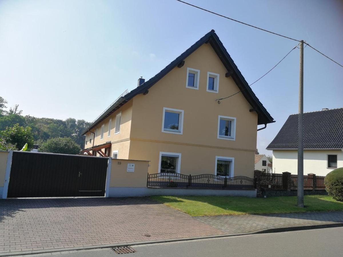 Pension Schlossblick Thallwitz Exterior foto